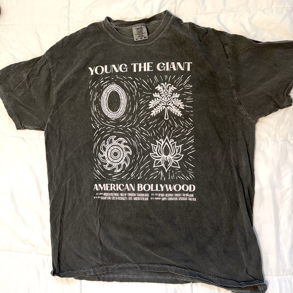 Young The Giant 2023 Tour Shirt - Men’s XL - Grey washed